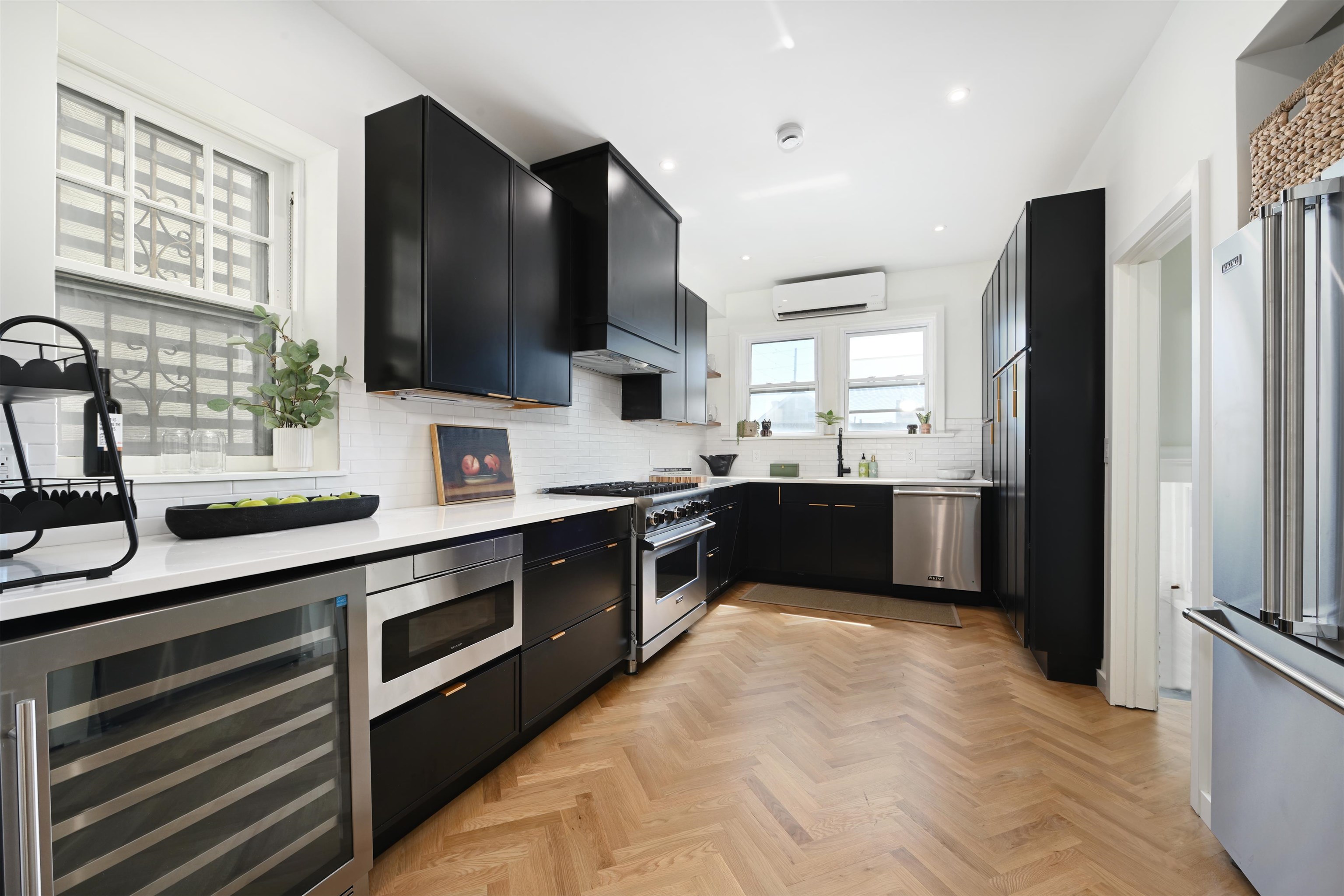 372 Webster Ave, Jersey City, New Jersey image 15