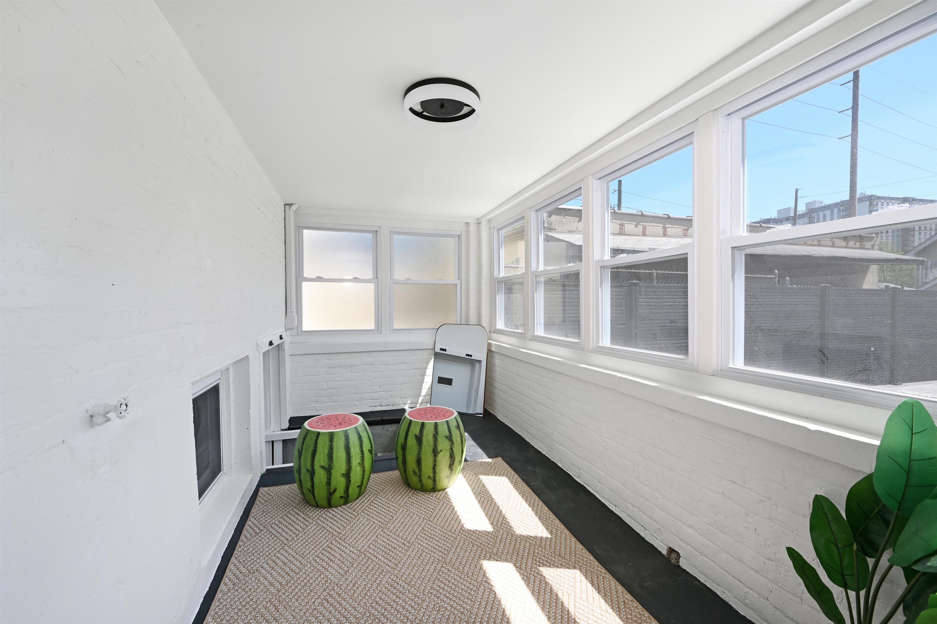 372 Webster Ave, Jersey City, New Jersey image 38