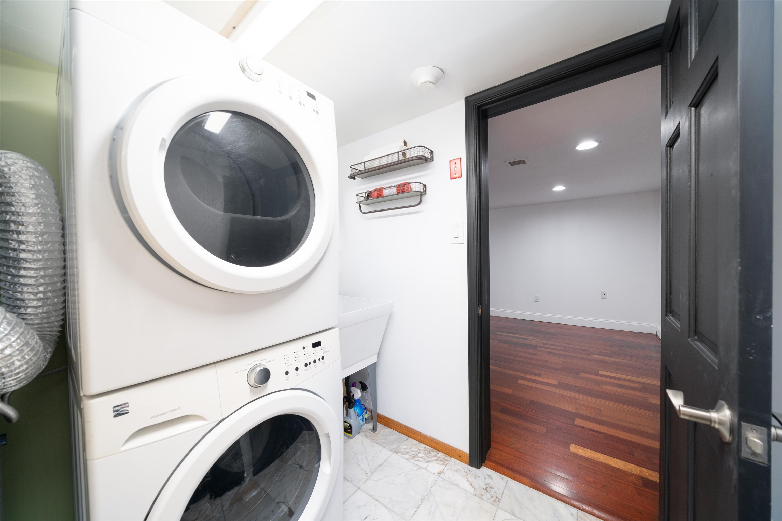344 Paterson Plank Rd #UNIT 1, Jersey City, New Jersey image 31