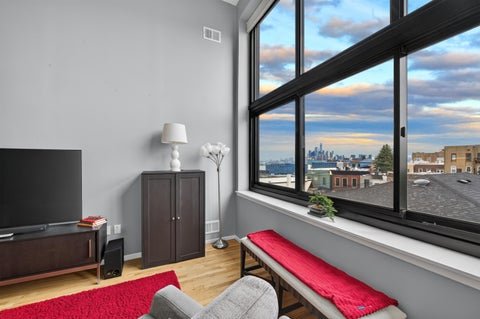 Featured picture for the property 260016225