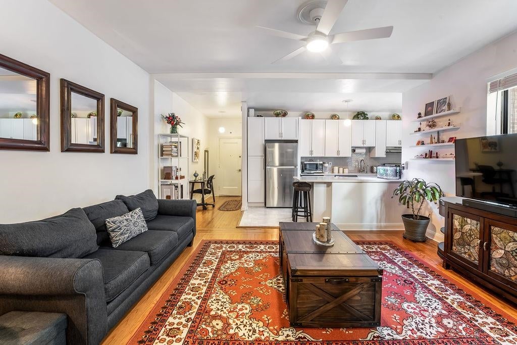 Search Homes 4 260 HARRISON AVE 206