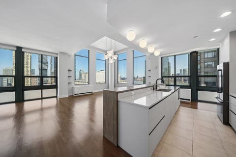 Condo For Sale - 105 Greene St #1901<br/> Jersey City, NJ 07302