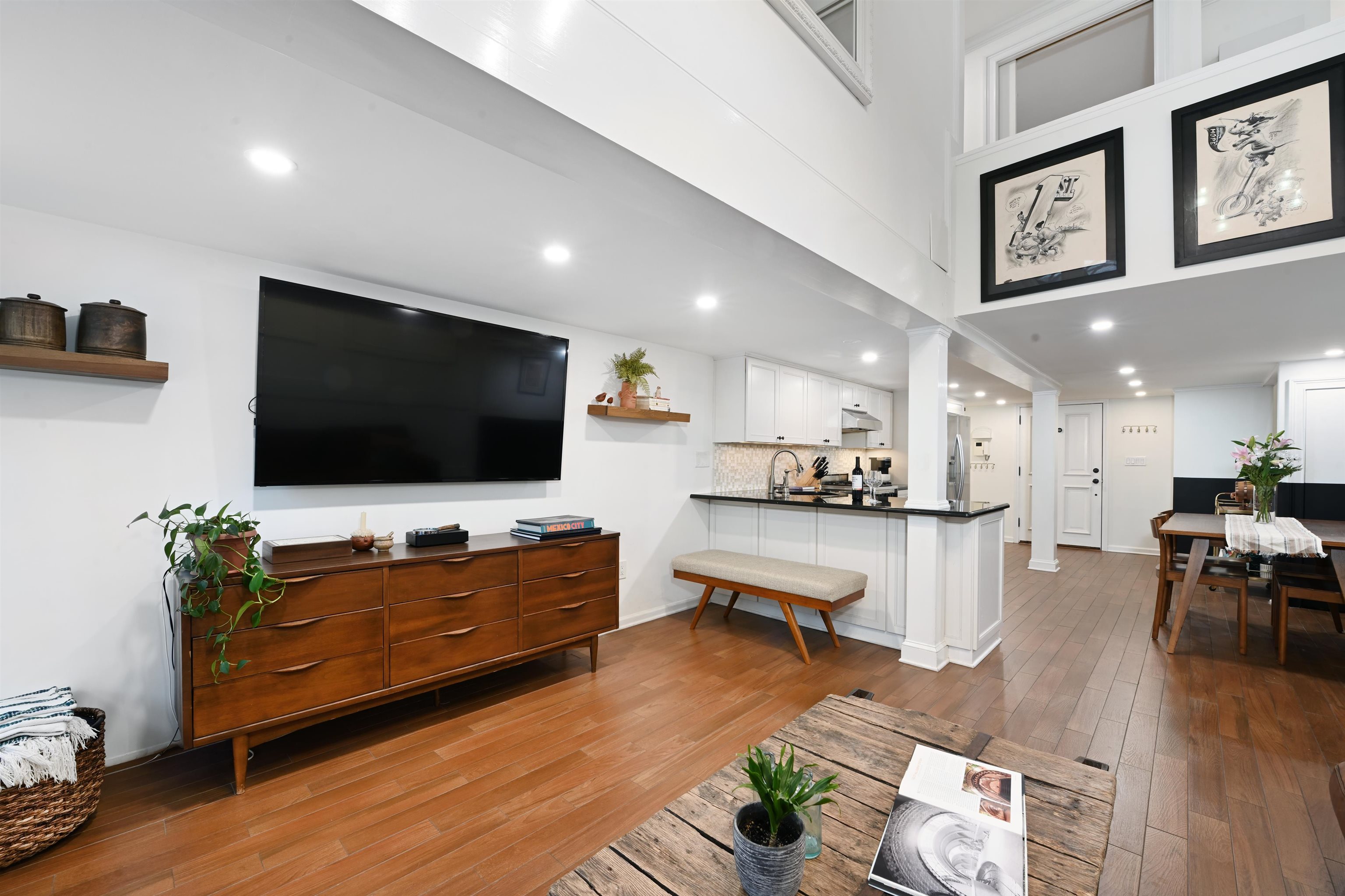 83 MONTGOMERY ST 102