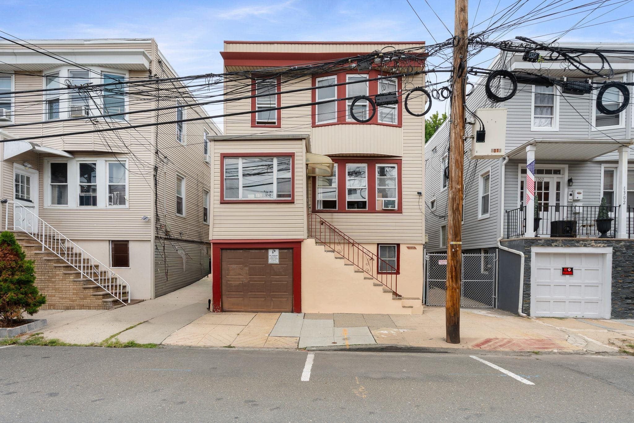 1306 7TH ST