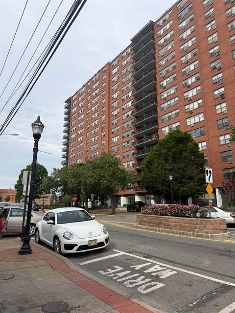 Homes For Rent - 500 Central Ave #1504<br/> Union City, NJ 07087