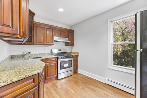 Homes For Rent - 36 Perry St #2<br/> Hudson County, Jersey City, NJ 07306