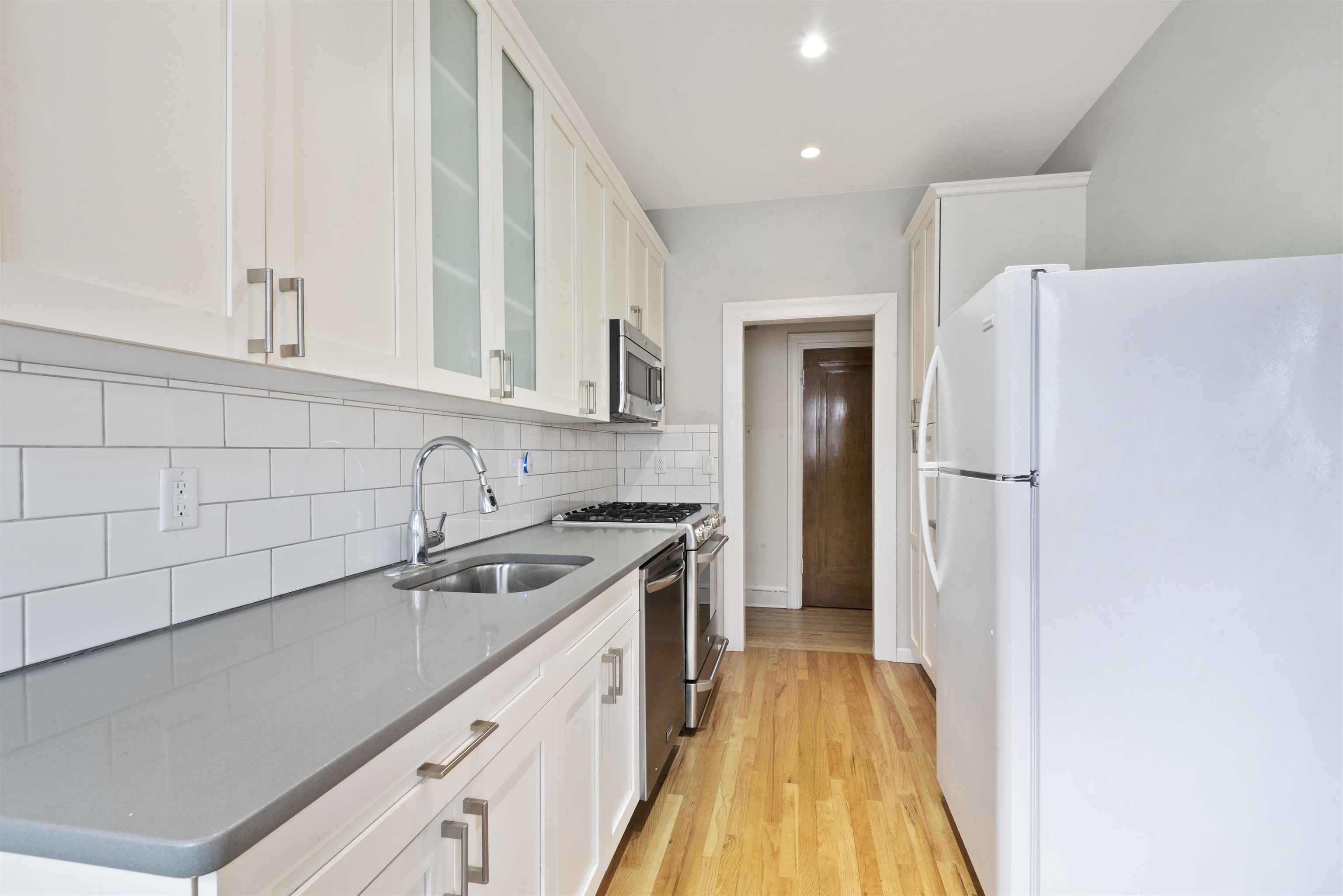 7427 Blvd East #102, North Bergen, New Jersey image 4