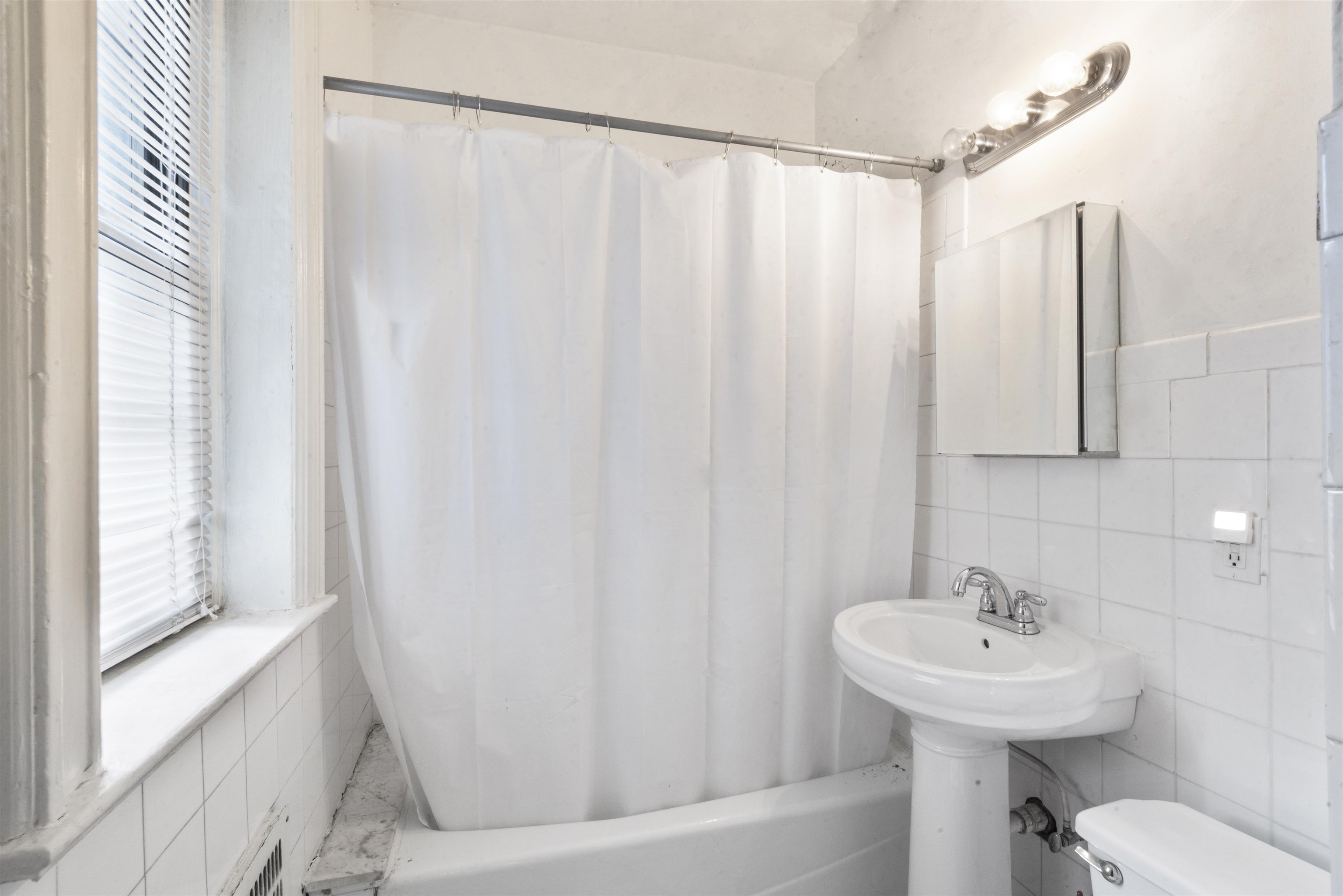 7427 Blvd East #102, North Bergen, New Jersey image 11