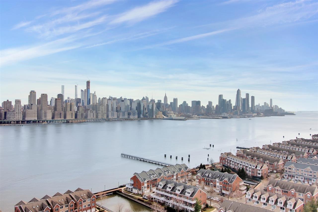 7002 Blvd East #24E, Guttenberg, New Jersey image 3