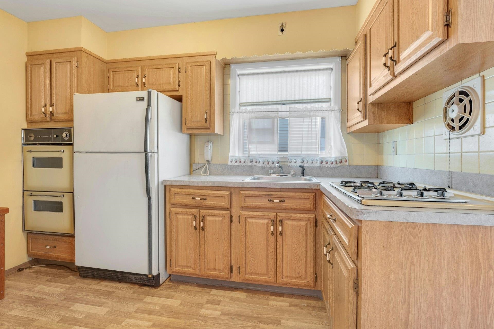 92 Huber St, Secaucus, New Jersey image 13