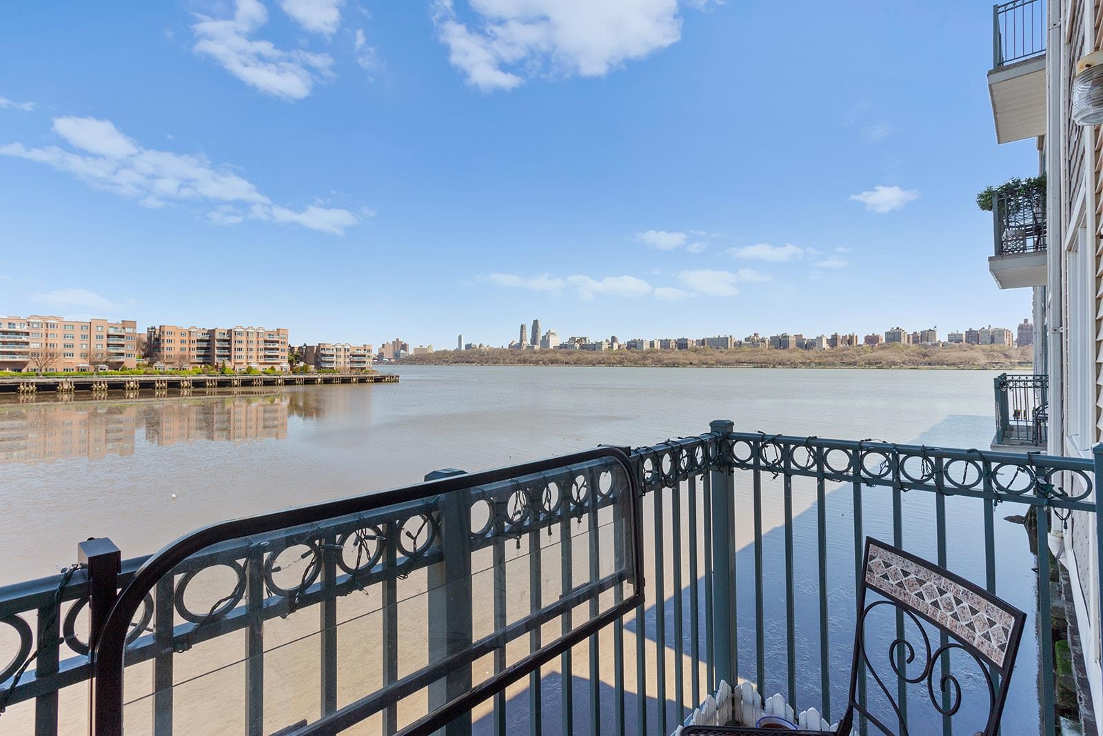 154 The Promenade #154, Edgewater, New Jersey image 1
