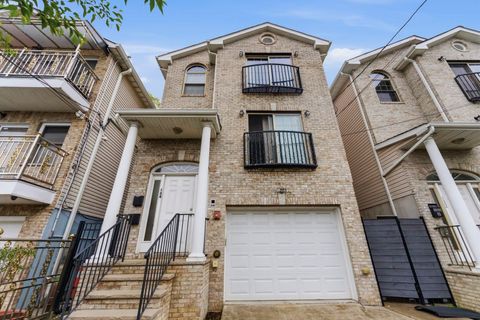 Condo For Sale - 134 Gates Ave #J<br/> Jersey City, NJ 07305