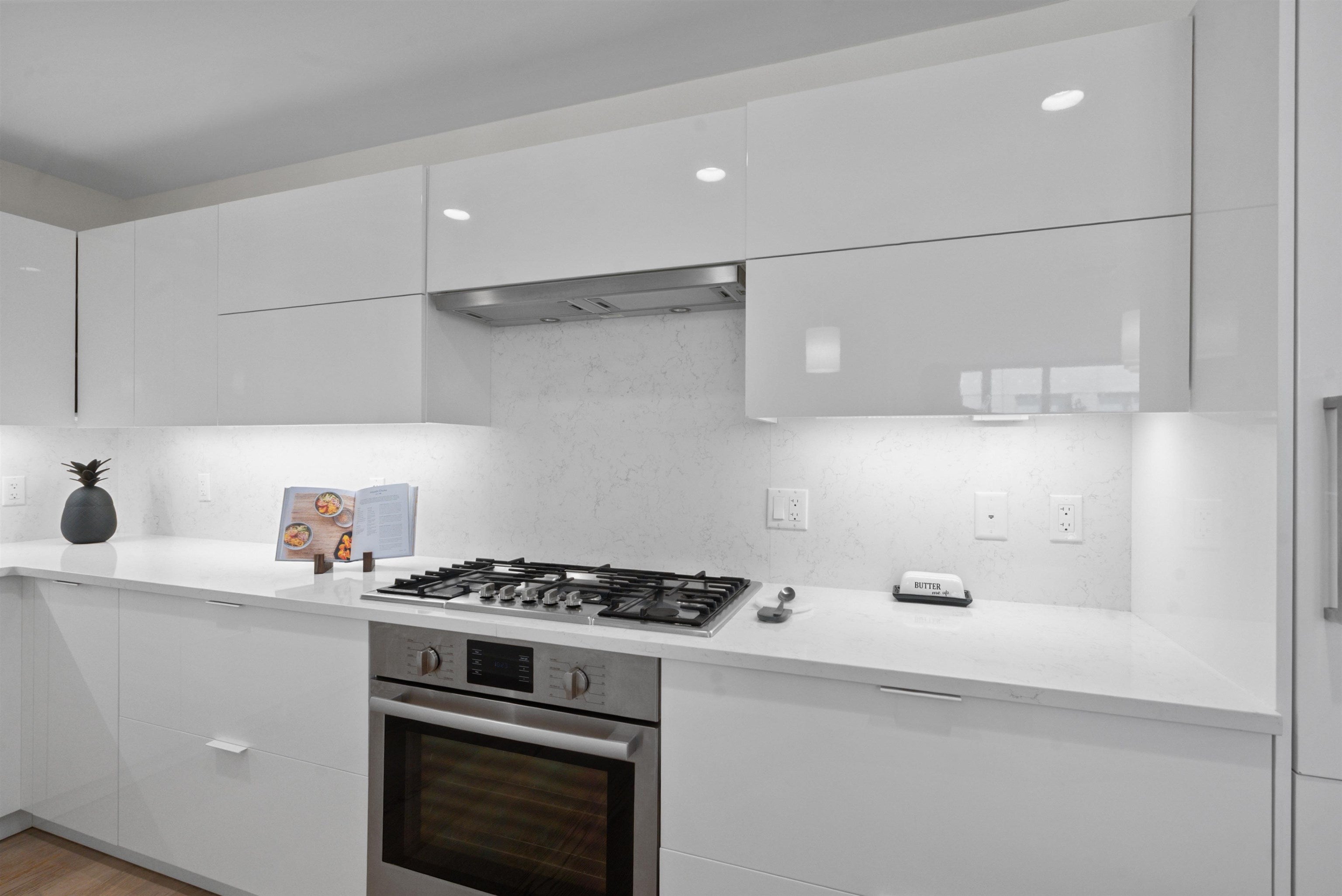 9 AVENUE AT PORT IMPERIAL 1119