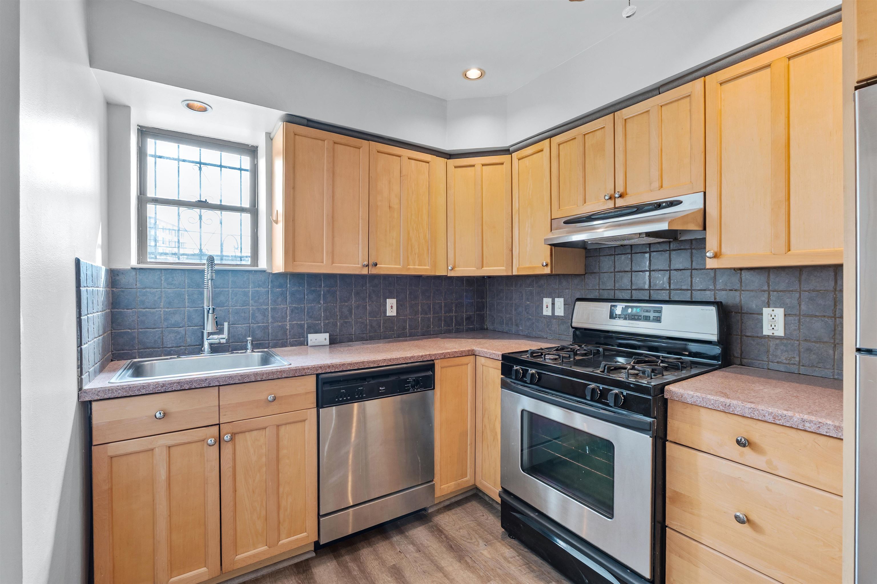 4905 Park Ave #1A, Union City, New Jersey image 4