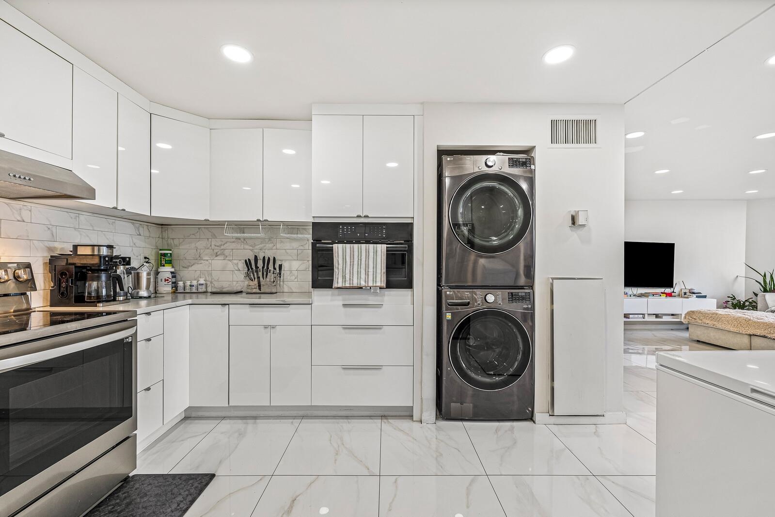 427 HARMON COVE TOWER 427