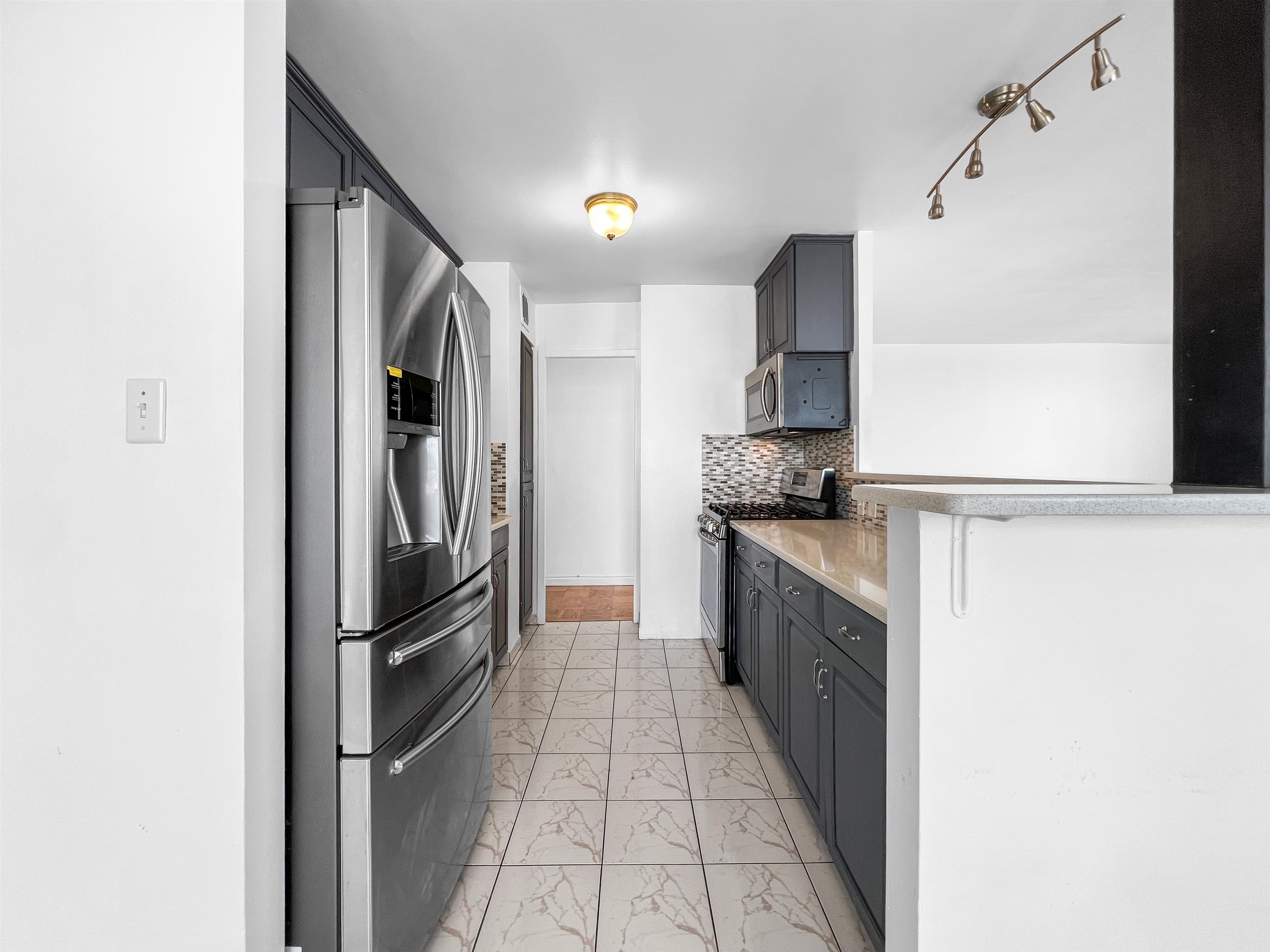 6040 Blvd East #14H, West New York, New Jersey image 22