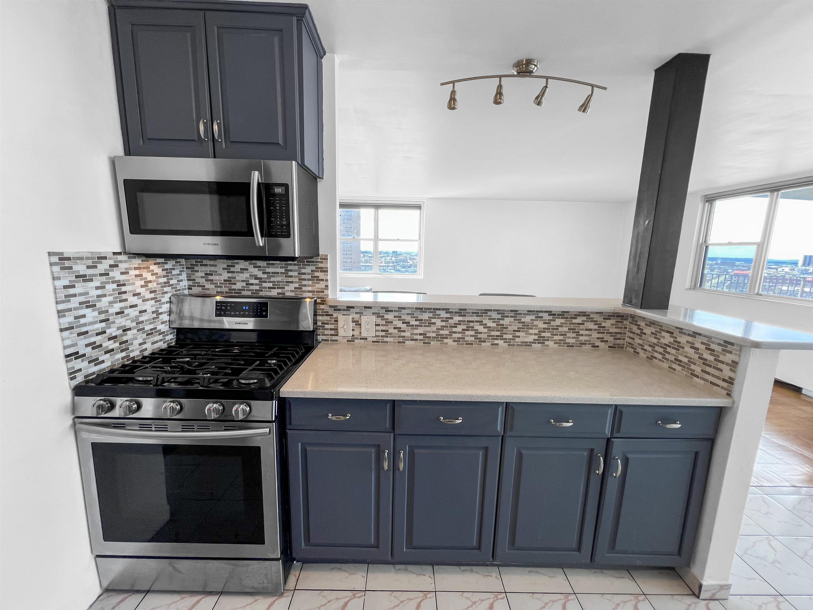 6040 Blvd East #14H, West New York, New Jersey image 19