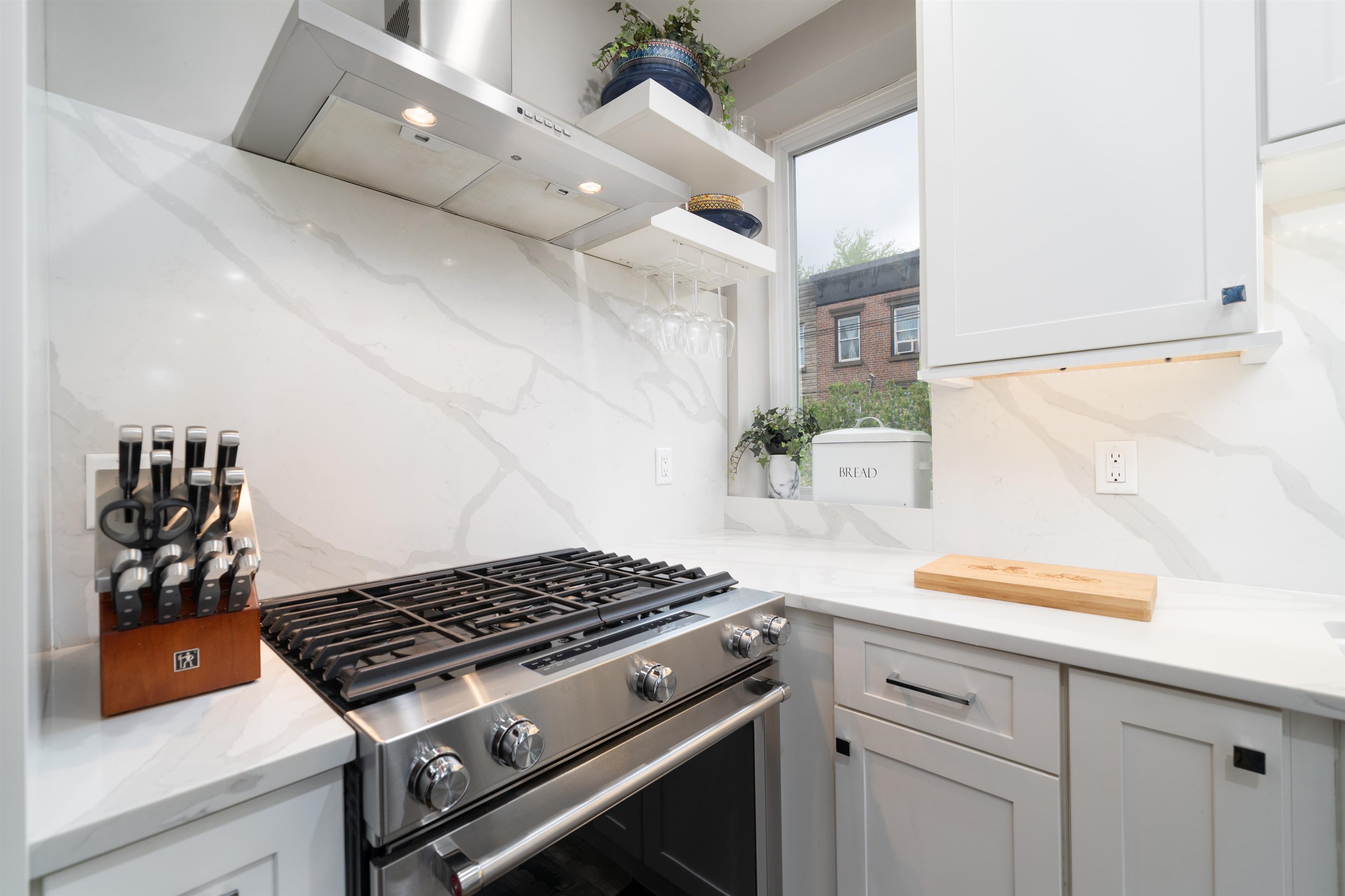 536 Bloomfield St #2, Hoboken, New Jersey image 4