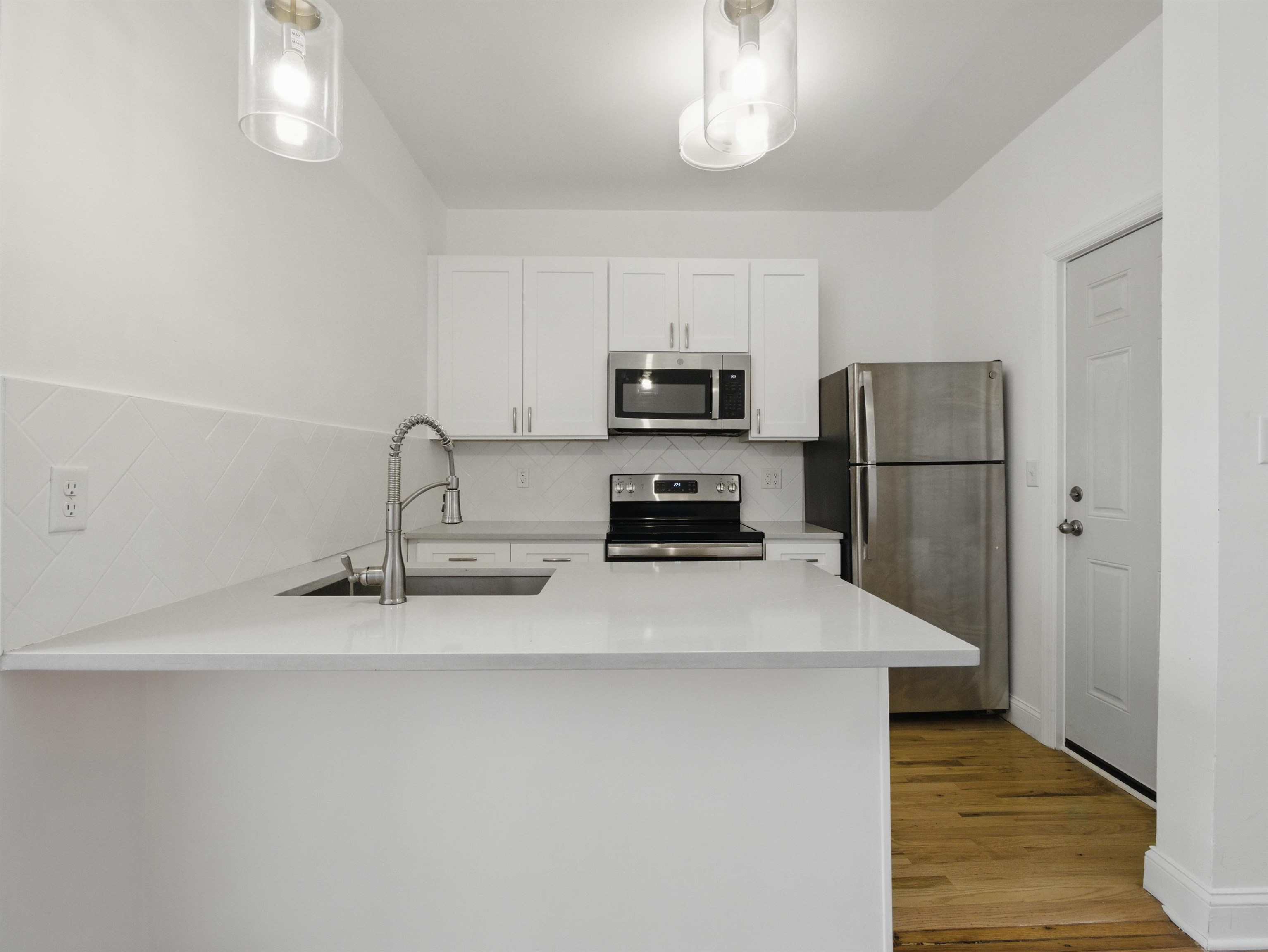 522 Jefferson St #3, Hoboken, New Jersey image 2