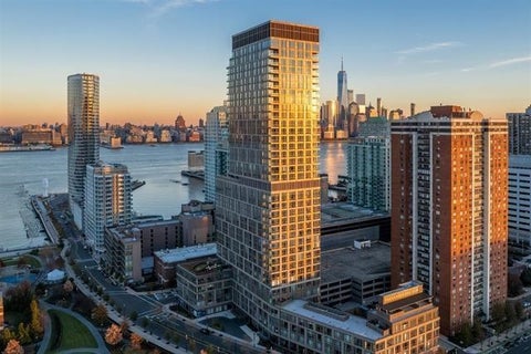 Condo For Sale - 75 Park Lane South Ln #1103<br/> Jersey City, NJ 07310