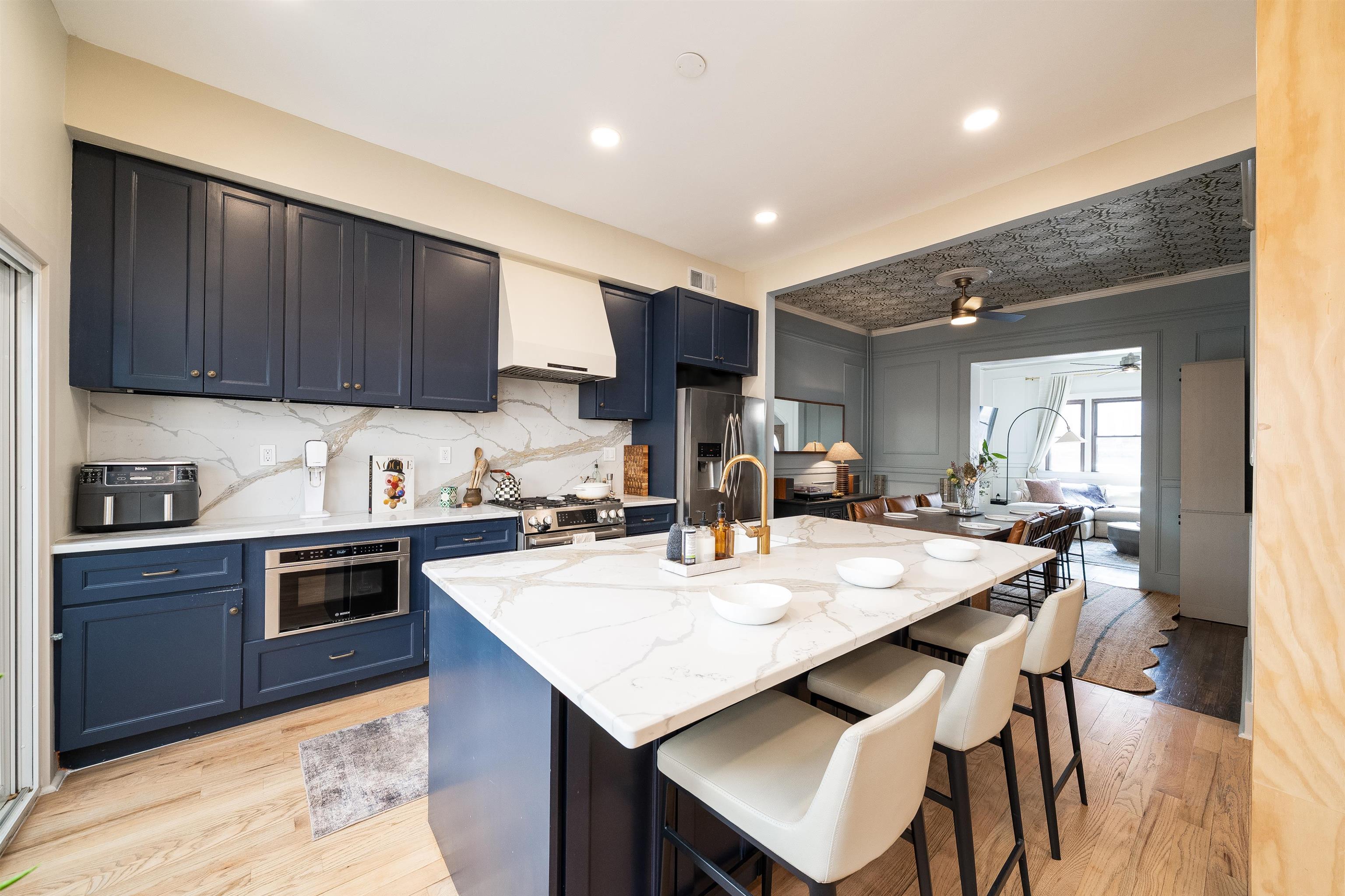 76 Hopkins Ave, Jersey City, New Jersey image 9