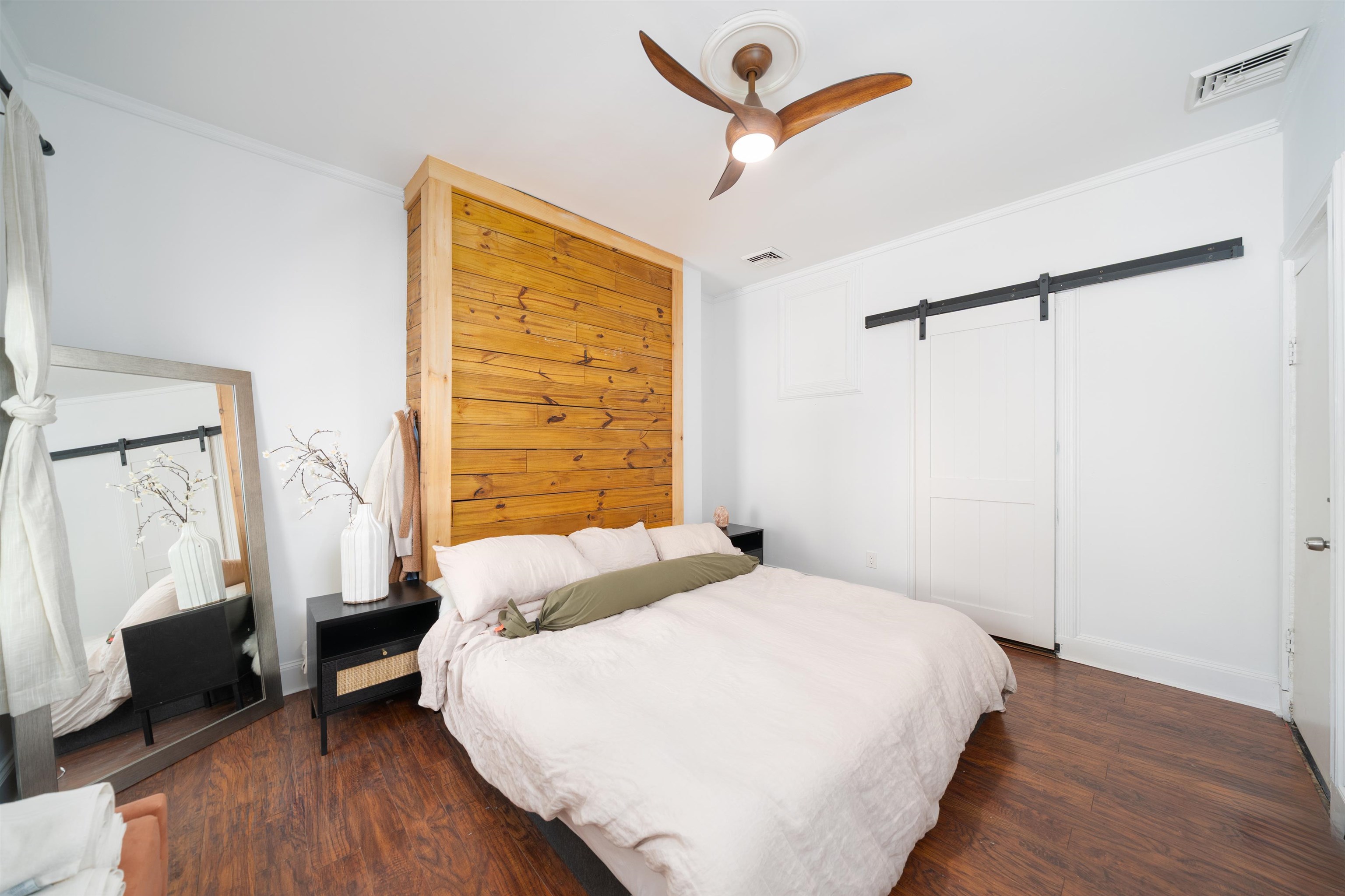 76 Hopkins Ave, Jersey City, New Jersey image 23
