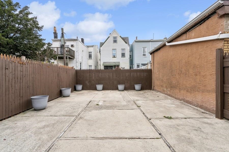 Jersey City, Greenville, New Jersey 07304, United States, 3 Bedrooms Bedrooms, ,2 BathroomsBathrooms,Residential,Active,26938