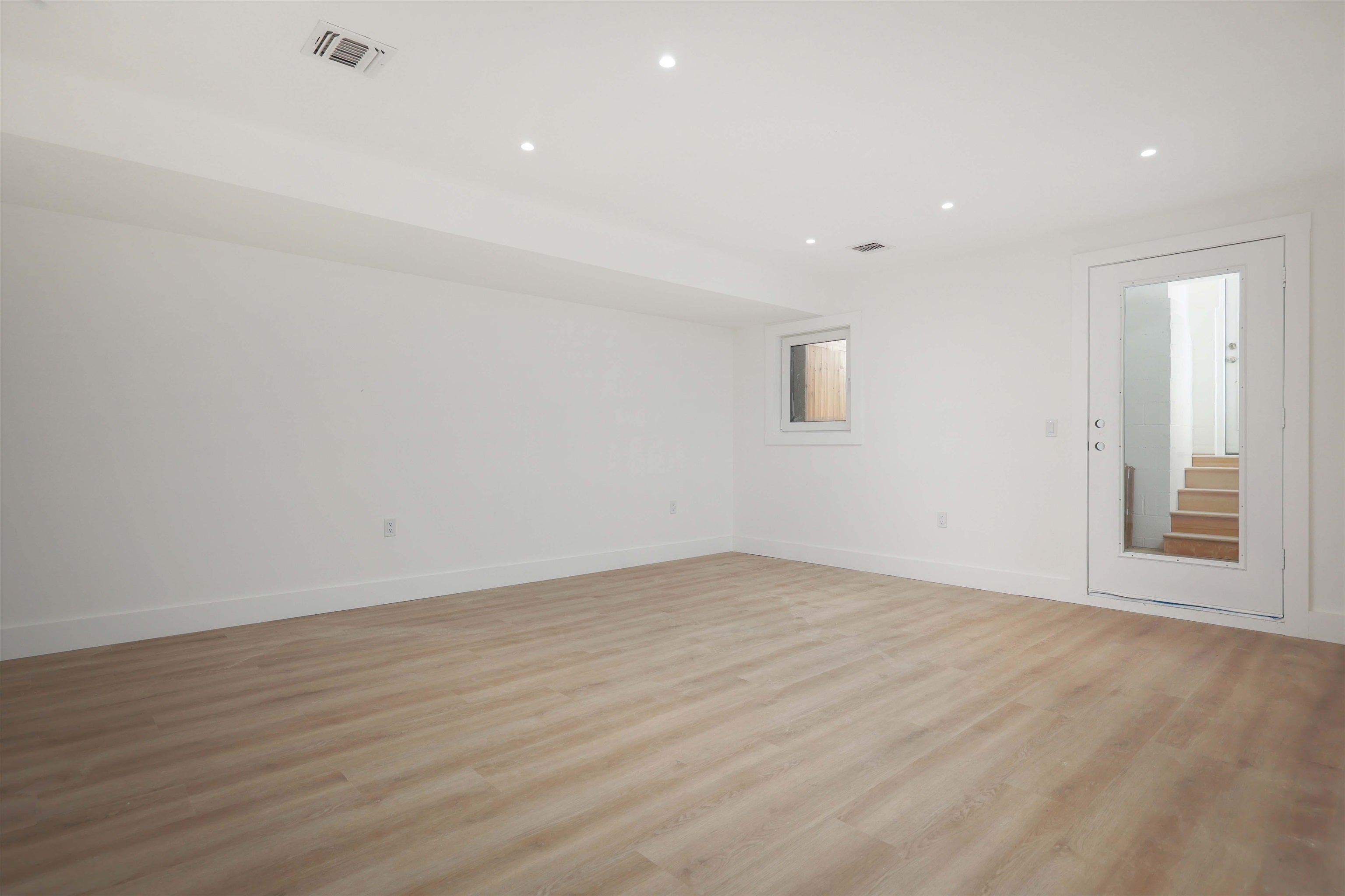 291 NEW YORK AVE 2