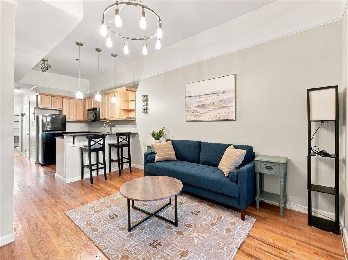 224 MADISON ST 1A