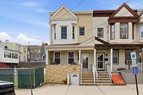 Homes For Sale - 10 West 36th St<br/> Bayonne, NJ 07002