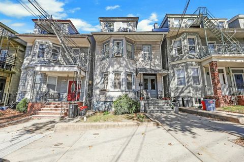 Multifamily For Sale - 46 Highwood Terrace<br/> Weehawken, NJ 07086