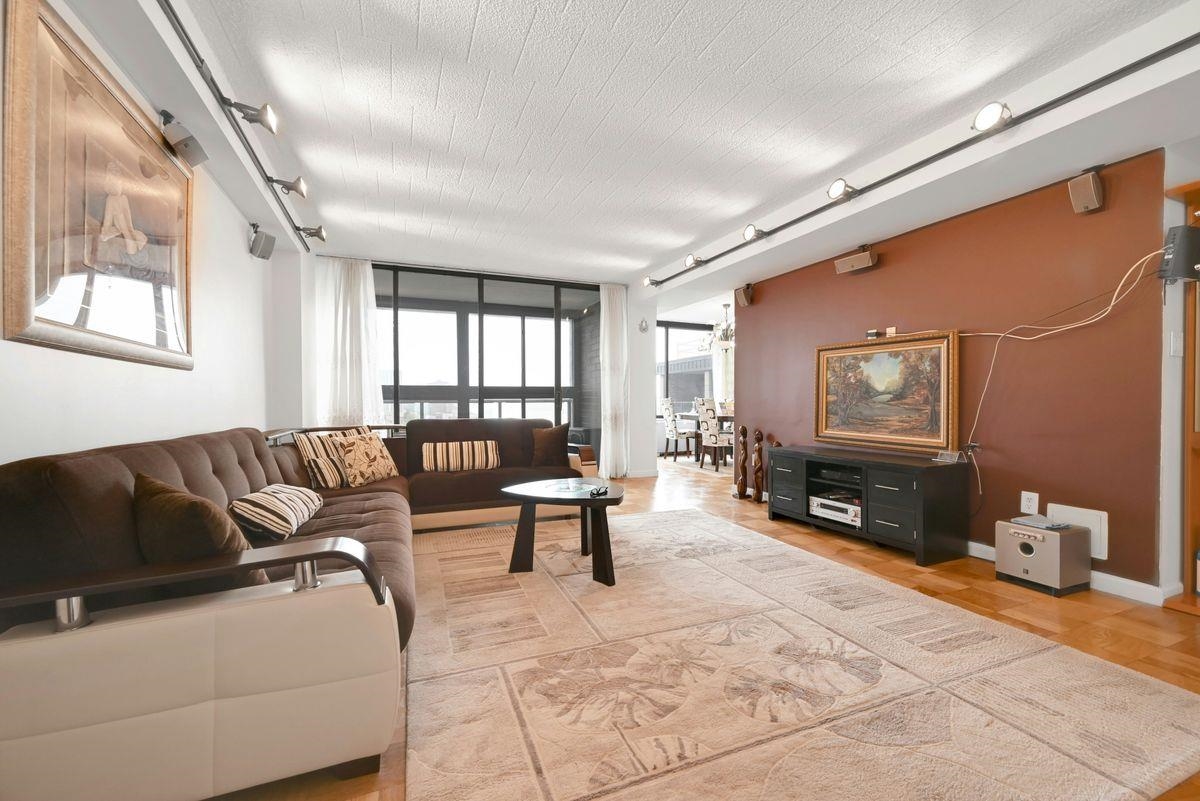 9060 Palisade Ave #1028, North Bergen, New Jersey image 2