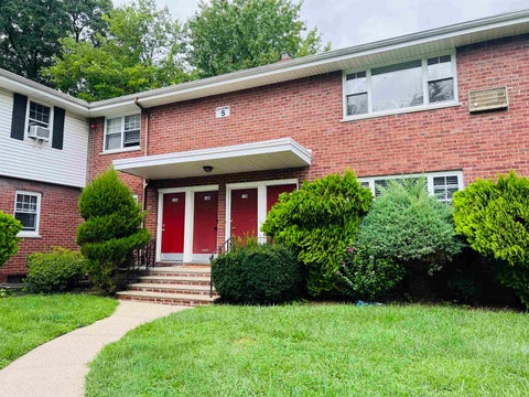 Apartment For Rent - 241 Passaic St<br/> Bergen County, Rochelle Park, NJ 07652
