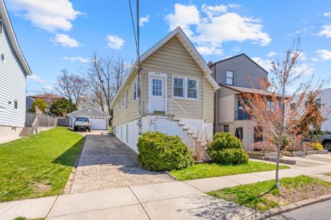 Multifamily For Rent - 632 Chase Ave #1<br/> Lyndhurst, NJ 07071