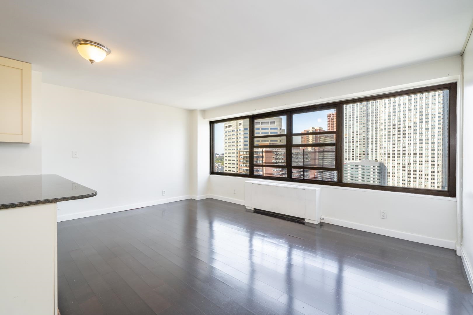 135 Montgomery St #21H, Jersey City, New Jersey image 2
