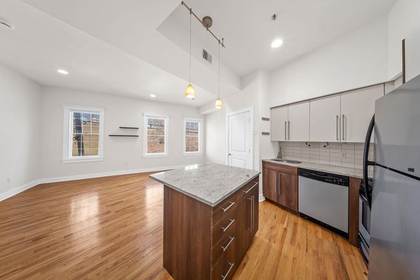 473 NEWARK AVE APT 201, JERSEY CITY, NJ 07306 - Image 470d979e5c35713abbf8e66e842e610f/1270177008