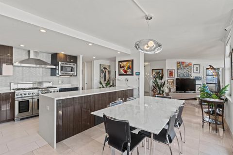 Condo For Sale - 7004 Blvd East #44B<br/> Hudson County, Guttenberg, NJ 07093