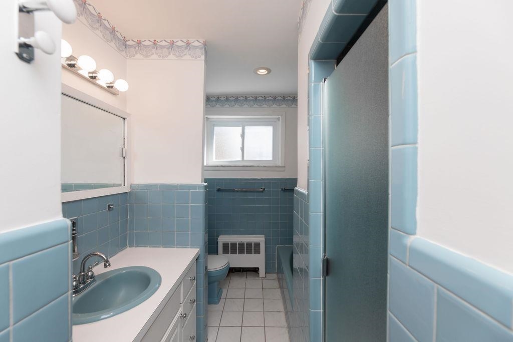 70 West 32nd St #3E, Bayonne, New Jersey image 17