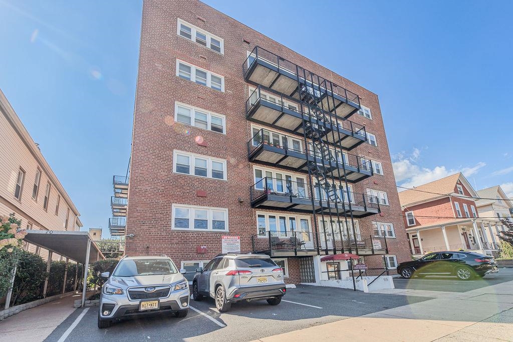 70 West 32nd St #3E, Bayonne, New Jersey image 23