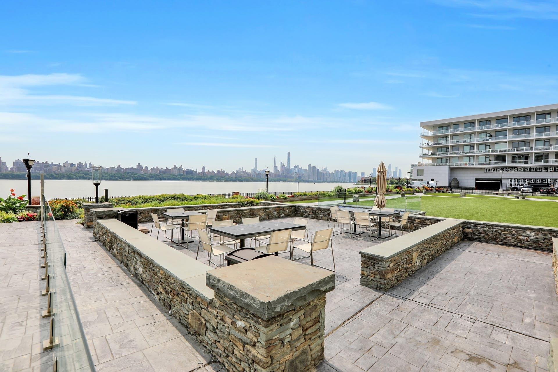 9 Somerset Lane #403-404, Edgewater, New Jersey image 22