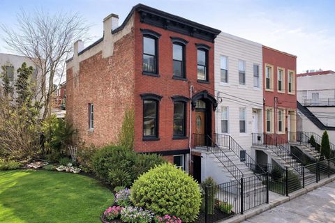 Multifamily For Sale - 69 Jewett Ave<br/> Jersey City, NJ 07304