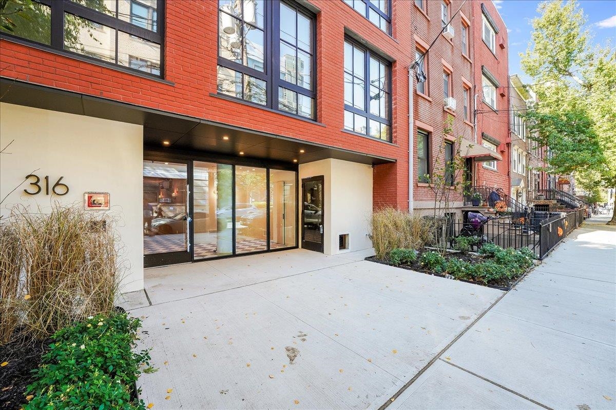 316 Garden St #401, Hoboken, New Jersey image 32