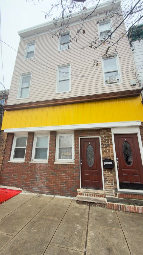 Multifamily For Sale - 906 New York Ave<br/> Union City, NJ 07087