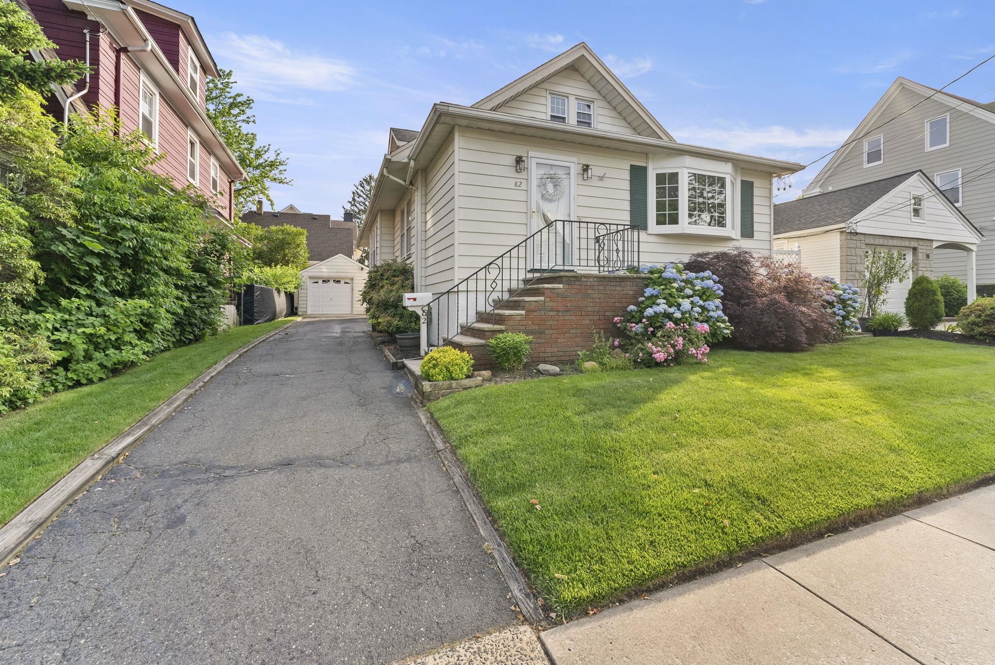 82 Bennett Ave, Kearny, New Jersey image 3