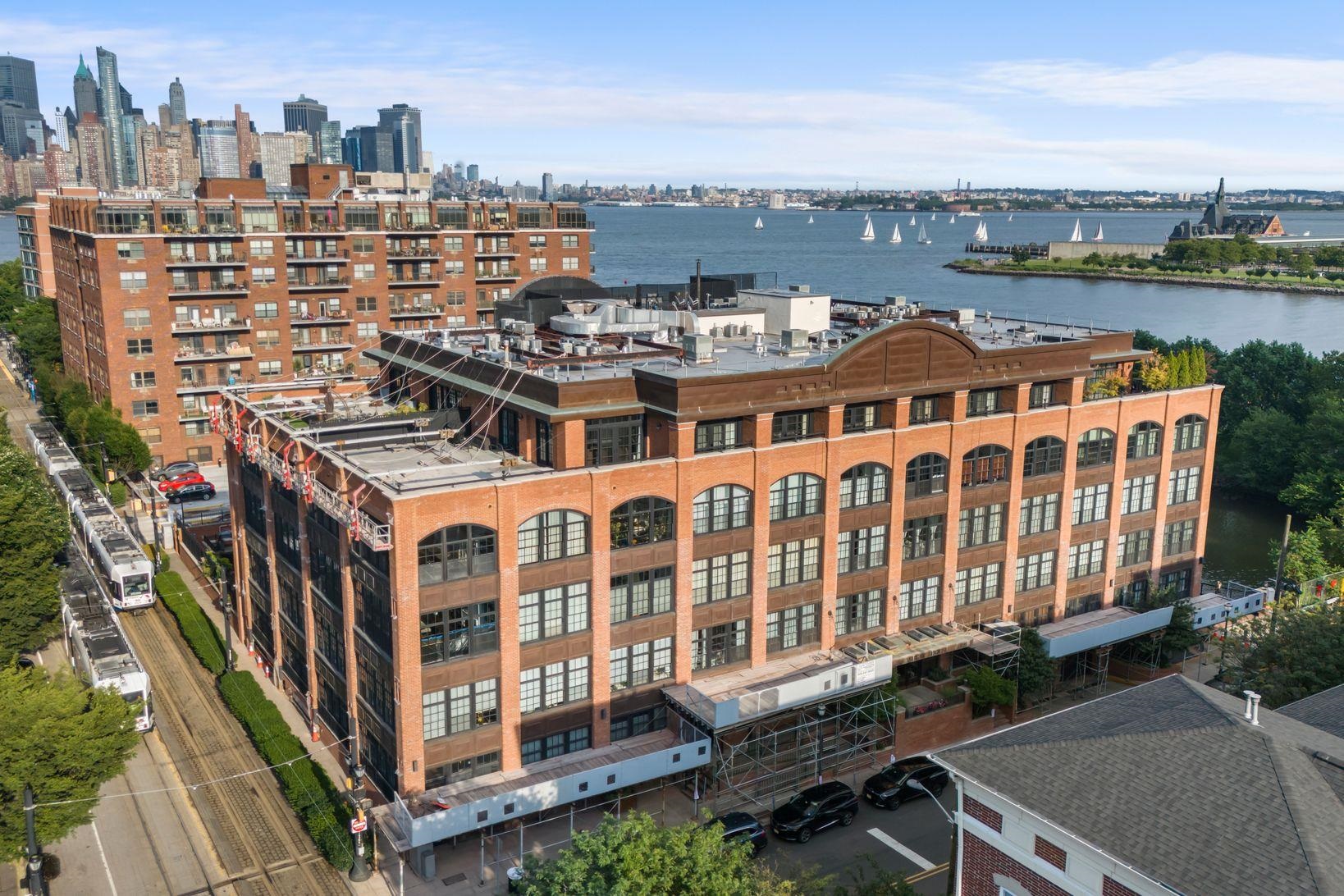 174 WASHINGTON ST 2K