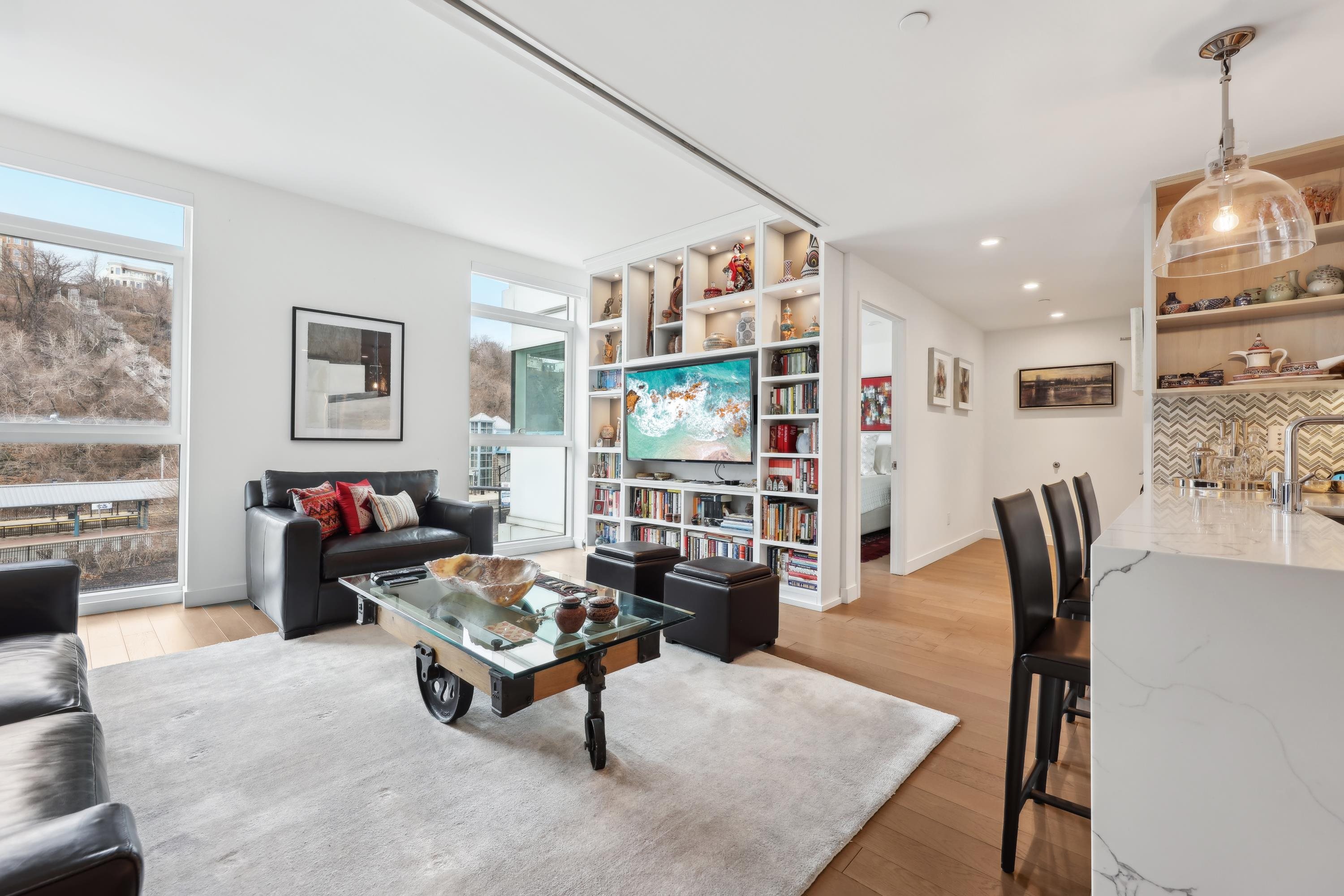 800 Avenue At Port Imperial #324, Weehawken, New Jersey image 2