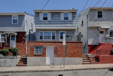294 LEMBECK AVE Jersey City NJ 07305