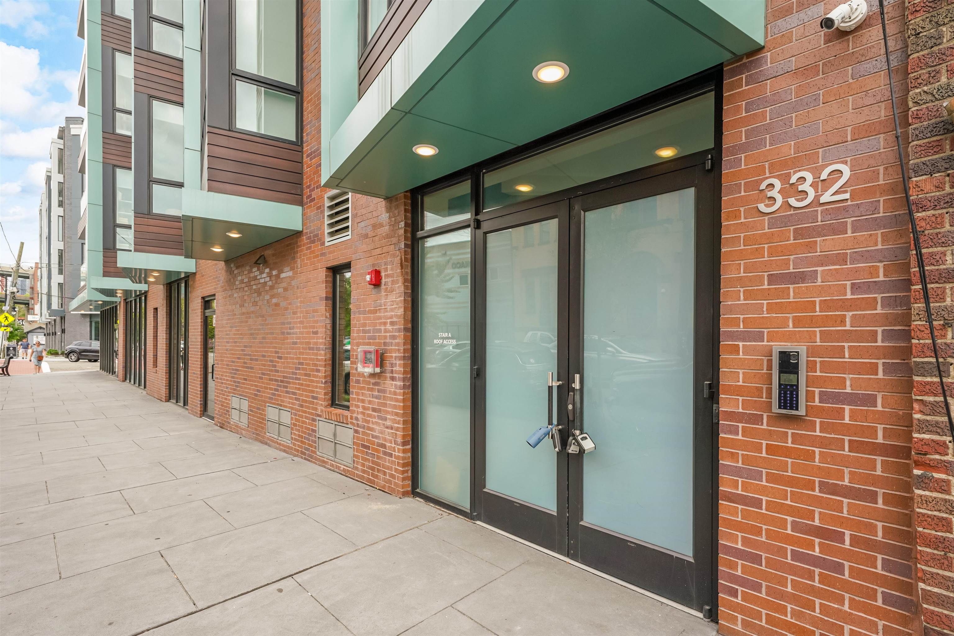 332 Newark Ave #2D, Jersey City, New Jersey image 24
