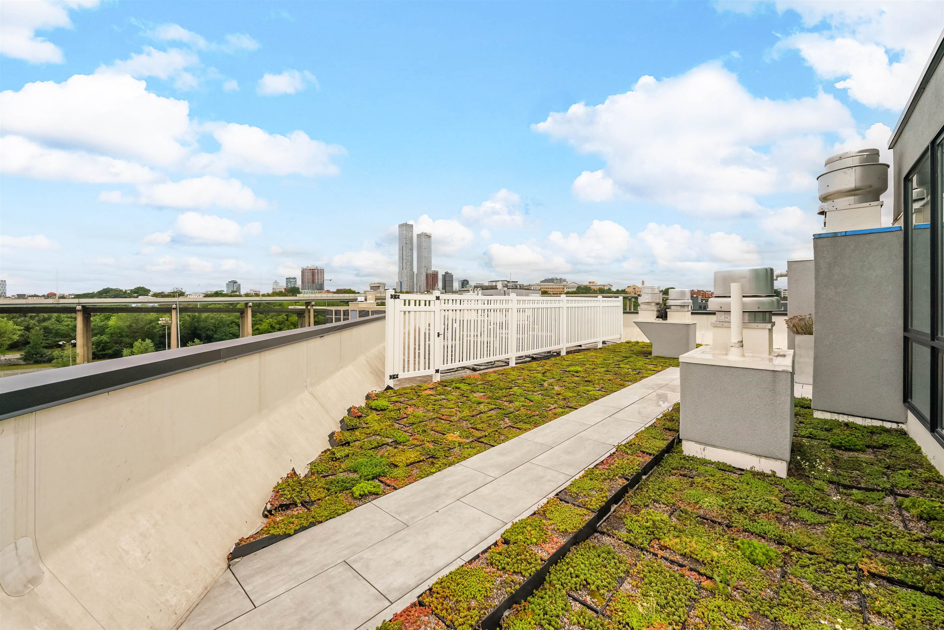 332 Newark Ave #2D, Jersey City, New Jersey image 19