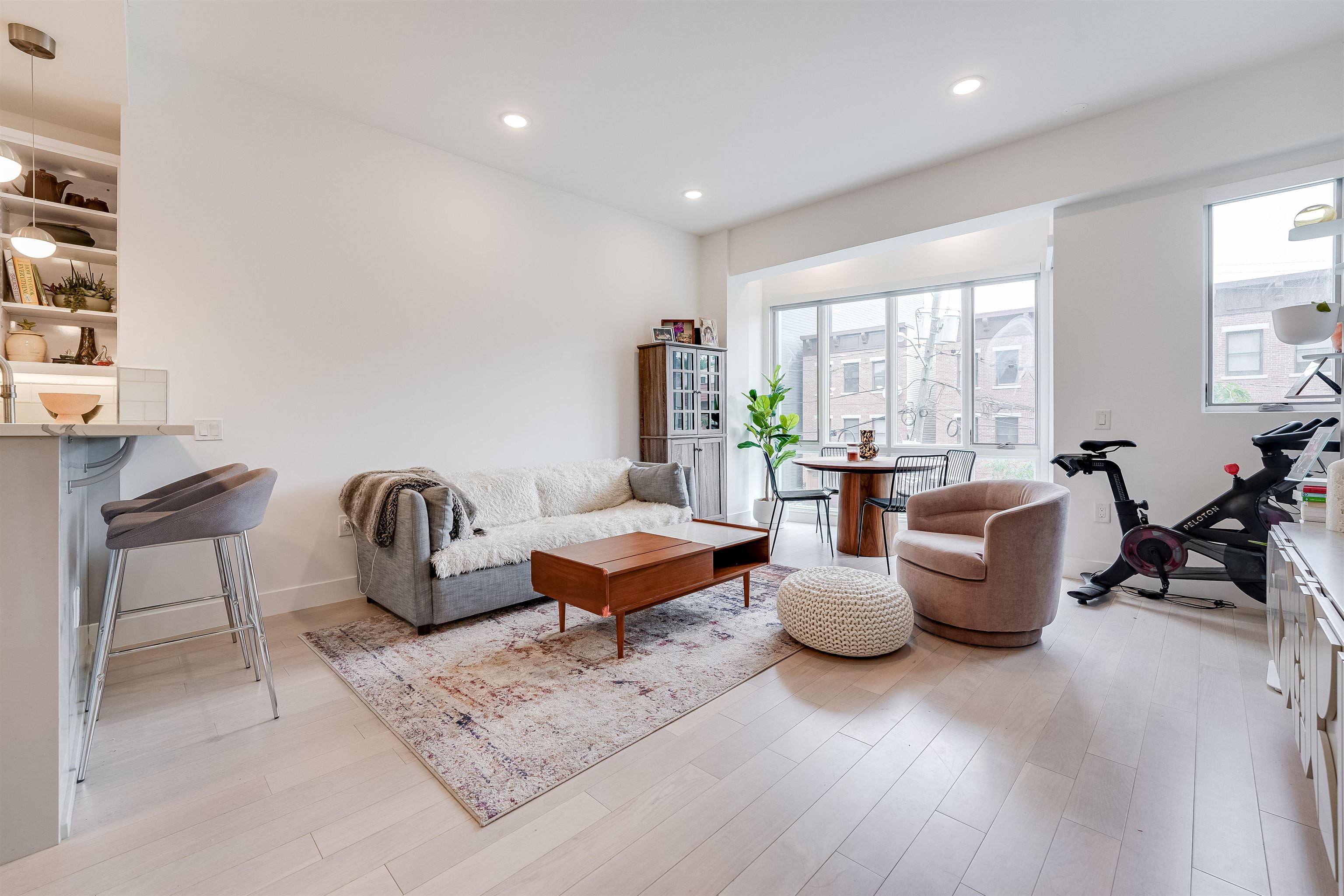 332 Newark Ave #2D, Jersey City, New Jersey image 5